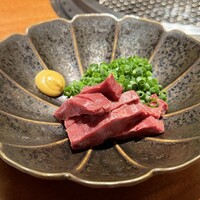 士士 - 