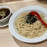 らーめん七彩飯店 - スパイシーつけ麺（1100円）+特盛（200円）
