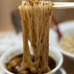 らーめん七彩飯店 - スパイシーつけ麺（1100円）+特盛（200円）