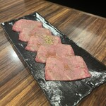 一頭買燒肉 玄 淺草本店 - 上タン塩