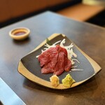 炭火焼肉 金の肉人 - 
