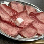 焼肉のくわやま - 料理写真:塩タン２