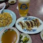 桃華園 - 料理写真:生ビール＆やきめし＆ぎょうざ