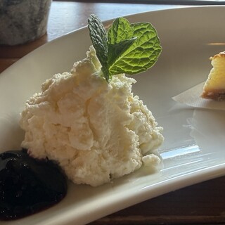 MANIWA FARM チーズケーキ工房_1