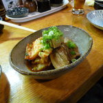 Izakaya Nakatsu - 豚角煮とキムチ