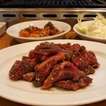 焼肉やっちゃん - 