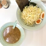 ラーメンショップ - ・ネギつけ麺 醤油 1,050円/税込
・替玉 半盛 100円/税込
・ネギ 150円/税込
・味玉 150円/税込