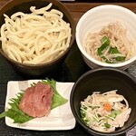 博多名物 もつ鍋 笑楽 - 