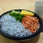 海鮮丼屋 - 釜揚げしらす桜えび丼