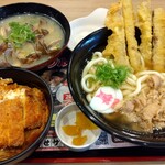 資さんうどん - 料理写真: