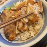 カルビ丼とスン豆腐専門店 韓丼 - 