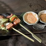 炭火焼肉 焼きしゃぶ にく式 - ハンバーガーみたいな串
