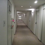 富山地鉄ホテル - 廊下。明るいです