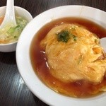 華香苑 - 天津飯500円税込 スープ付き