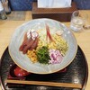 塩らーめん 小粋 - [超限定]初鰹土佐造りと酒盗バターソースの塩まぜそば1650円