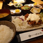 はしや - お魚とお肉の二点盛り定食