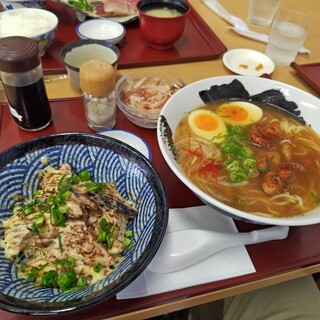 市場食堂 鶴の港_0