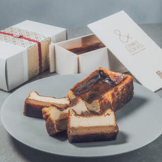 看板商品‟蜜芋バスクチーズケーキ”