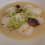 ad hoc  - 新玉ねぎのヴルーテ