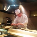 鮨 相澤 - 大将の相澤さん　ひとりで退屈する事無く愉しく過ごせました！