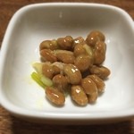 武蔵屋 - 2杯目のお供は納豆