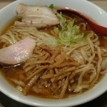 麺や 七彩 - 喜多方ラーメン 醤油味 中盛（￥800）