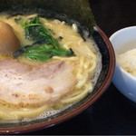 麺匠家 - ランチはごはん無料サービス