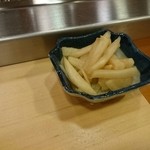 おけい鮨 - ガリ