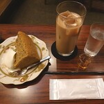 トゥルネラパージュ - シフォンケーキとアイスティー