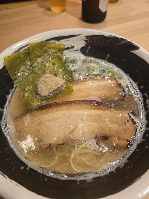 濃厚煮干とんこつラーメン 石田てっぺい 高槻駅前店 （のうこうにぼし