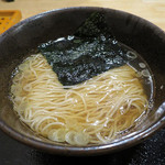 うどん 讃く - そば屋の中華そば