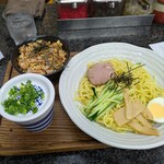 ふくちゃん - 具材たっぷりのざるつけ麺