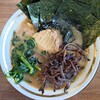 家系ラーメン王道家直伝 との丸家 - ラーメン並＋のり･キクラゲ