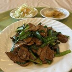 中国料理 養源郷 - 料理写真:豚レバーとニラの炒めランチ（1000円）