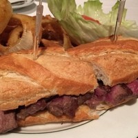 ウルフギャング・ステーキハウス 丸の内店 - 熟成肉ステーキサンド