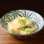 旨味はんぺん天ぷら（のどぐろ出汁掛け）