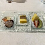 レストラン那智 - デザート盛り合わせ