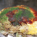 たいちゃんⅢ - 肉玉そば790円＋野菜大盛100円。

キャベツが多すぎて、一体感には欠ける感じですが、
キャベツを世界一美味しく頂ける料理には違いありません(笑)。
