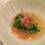 魚会 - 温かい　菜の花のおひたしのアップ