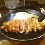 牛かつ おか田 - 牛ロースランチかつセット（ライスおかわり一杯無料、味噌汁付）