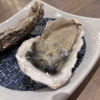 口コミ一覧 : 生牡蠣と極み牛タン RAKUGAKI 横浜鶴屋町店 - 横浜