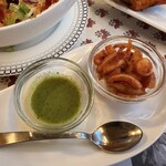 サフラン　池袋 - ミント系ソースとアチャール