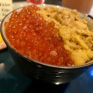 口コミ一覧 : ぺりーのいくら丼 （ぺりーのいくらどん） - 日本橋/海鮮