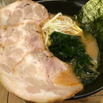 豚骨醤油ラーメン太善 - 