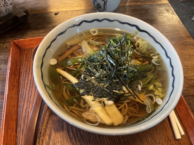 古民家でいただく朴葉味噌。』by nubonuboiyo : 喰処 よし本 - 高山市