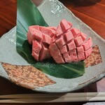 焼肉ホルモン ささ舟 - 厚切り生タン塩