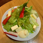 一間酒場　1丁目1番地 - レタスチーズ２９０円