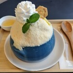 Blue Bee SAND - ふわふわみるくかき氷 はちみつ紅茶みるく