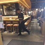 横濱うし処 牛味蔵 - 内観 入口から
