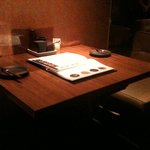 Tosaka-na Dining Gosso - いい感じに暗くてゆったりしています